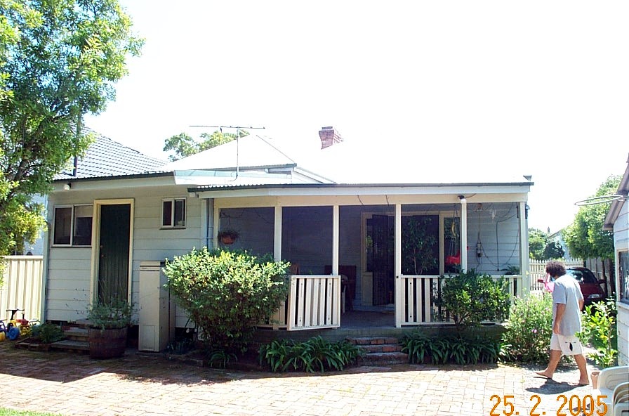 Hamilton Roof Ext Before519457d02bca5.jpg